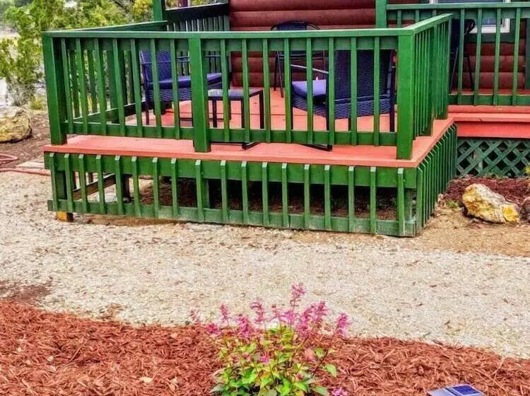 Hotelli Top Of The Hill Rv Resort & Cabins