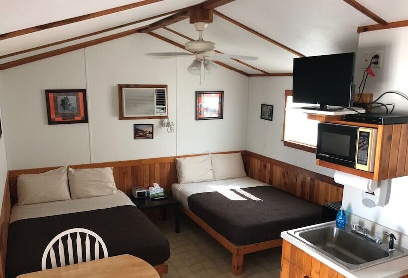 Отель Top Of The Hill Rv Resort & Cabins