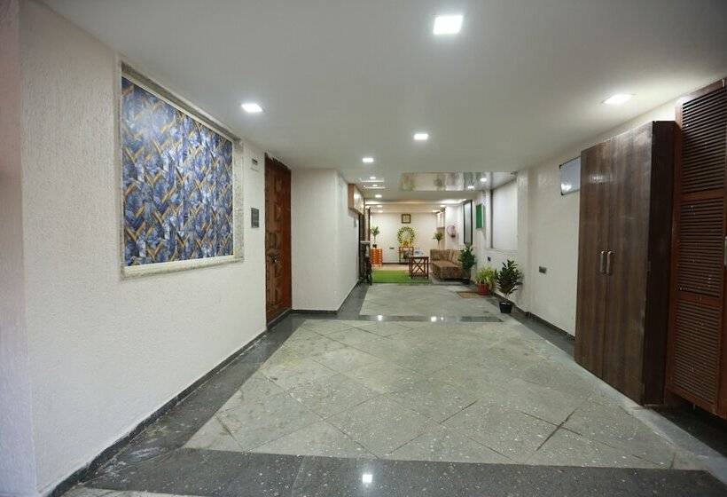 호텔 Villa Residency Navi Mumbai