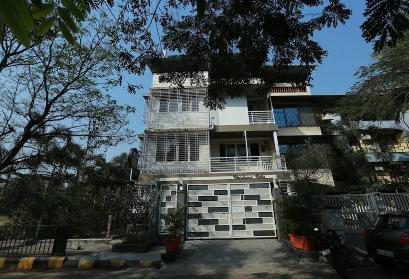 호텔 Villa Residency Navi Mumbai