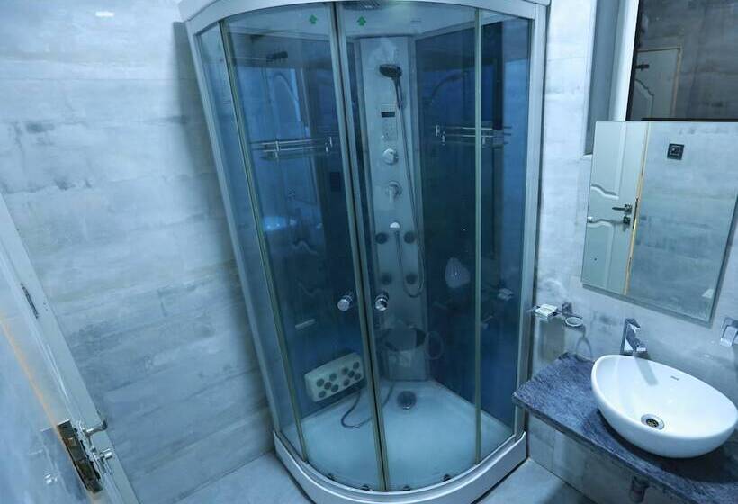 호텔 Villa Residency Navi Mumbai