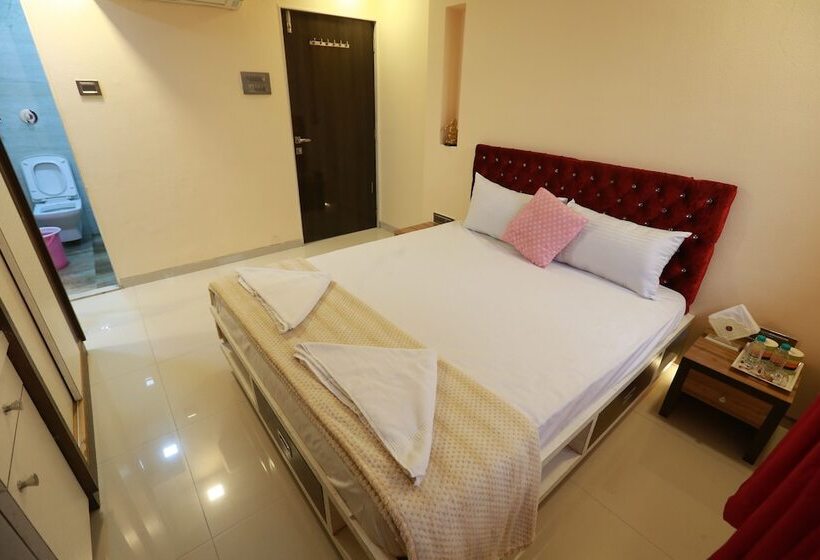 호텔 Villa Residency Navi Mumbai