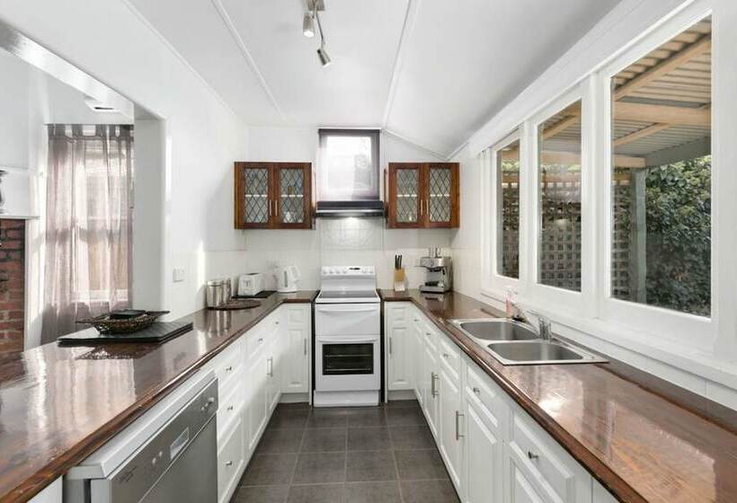 Lucy S Cottage Healesville