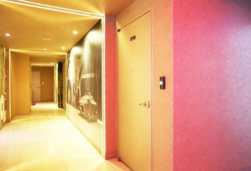 فندق على الطريق Sincheon I