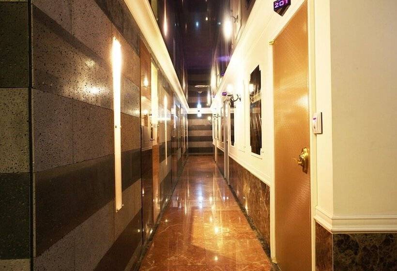 فندق على الطريق Sincheon I