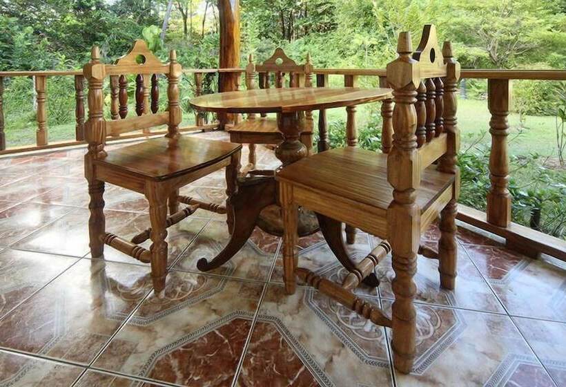 پانسیون Omusee Guesthouse