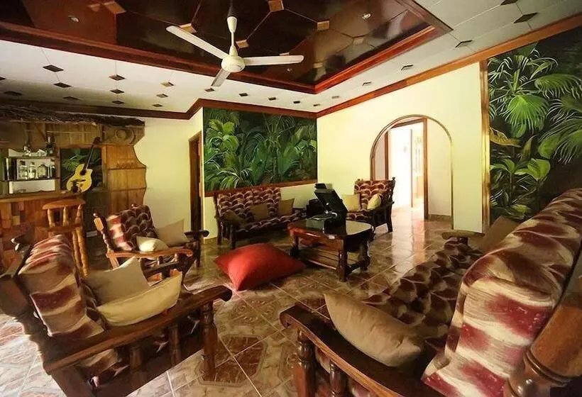 Majatalo Omusee Guesthouse