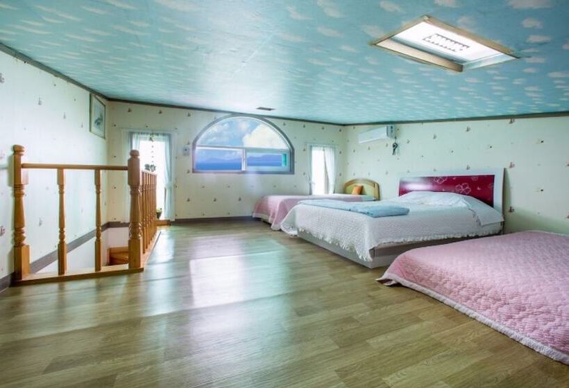 Seokmodo  White Wing Pension