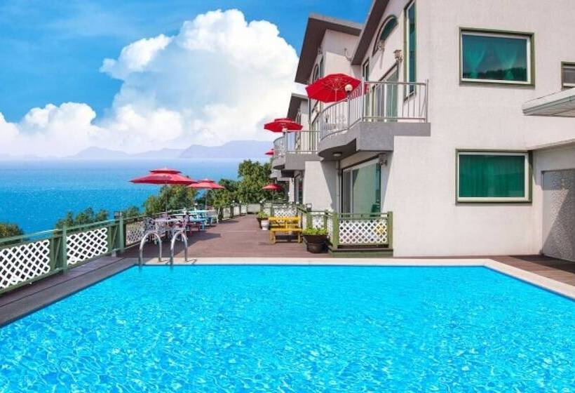 Seokmodo  White Wing Pension