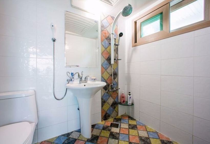 Seokmodo  White Wing Pension