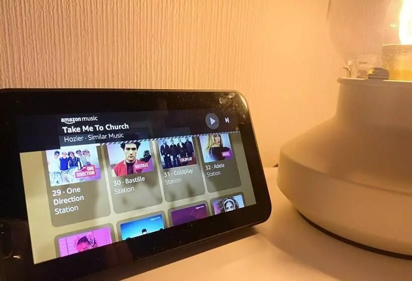 Stunning 4 Bedroom Cabin With Hot Tub In Beattock!