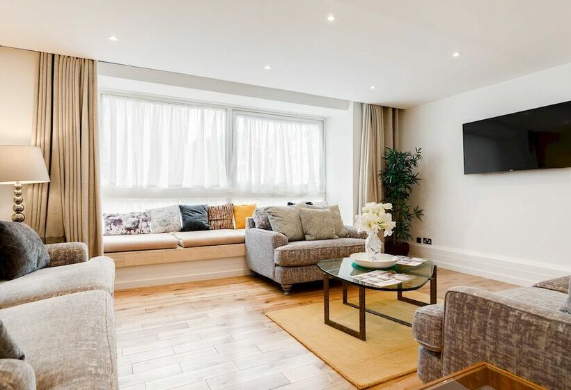 4 Bedroom Villa On Marble Arch