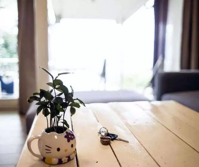 تختخواب و صبحانه Shabby Home 28