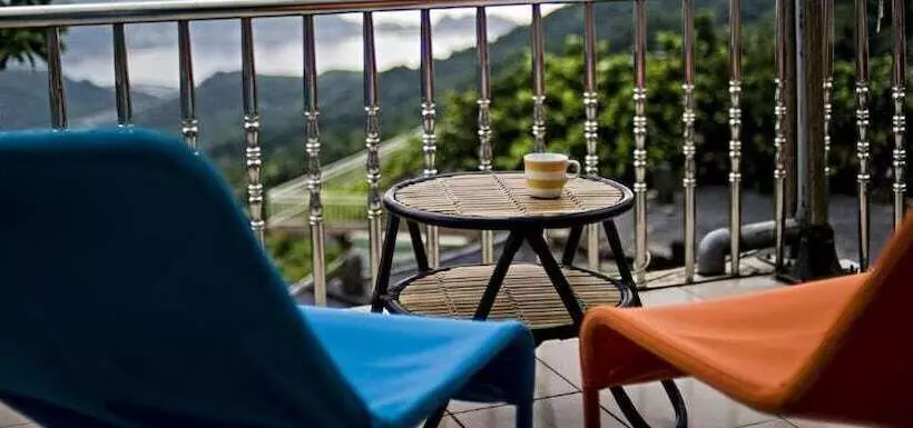 تختخواب و صبحانه Shabby Home 28