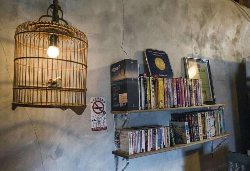 تختخواب و صبحانه Shabby Home 28