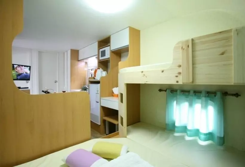 Gapyeong Kalbongsan Caravan Pension