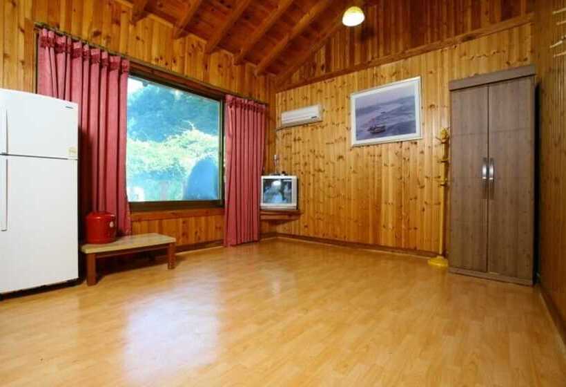 Gapyeong Kalbongsan Caravan Pension