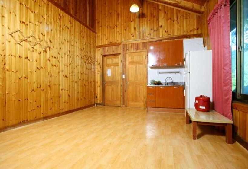 Gapyeong Kalbongsan Caravan Pension