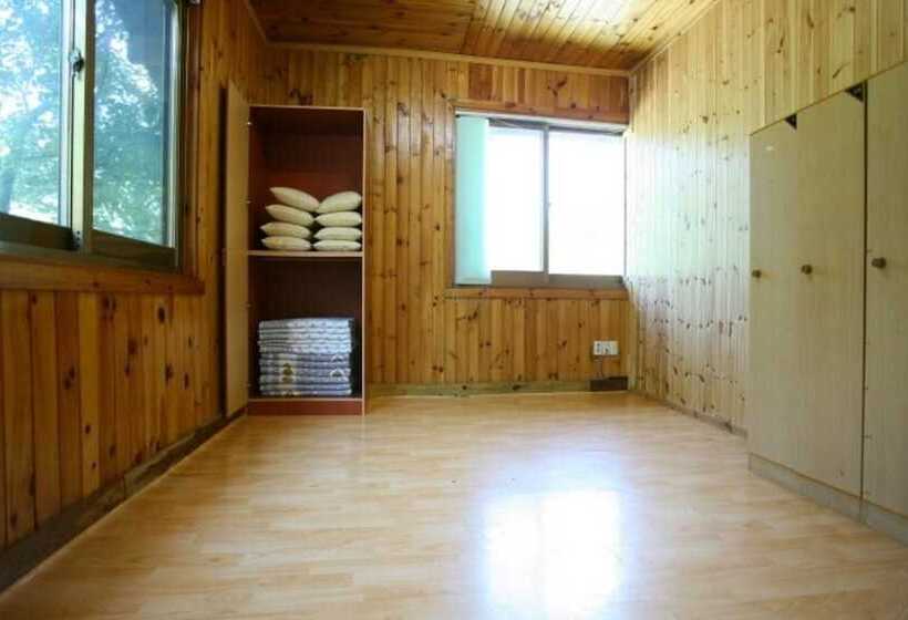 Gapyeong Kalbongsan Caravan Pension