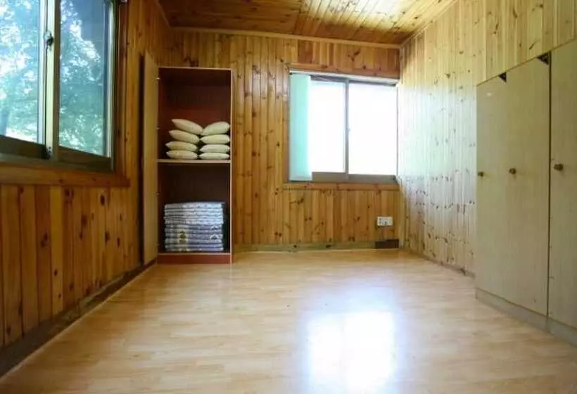 Gapyeong Kalbongsan Caravan Pension