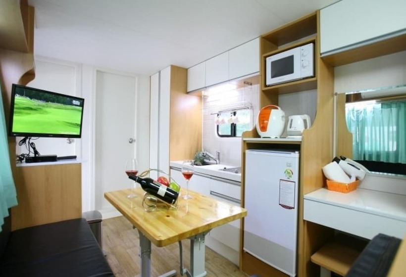 Gapyeong Kalbongsan Caravan Pension