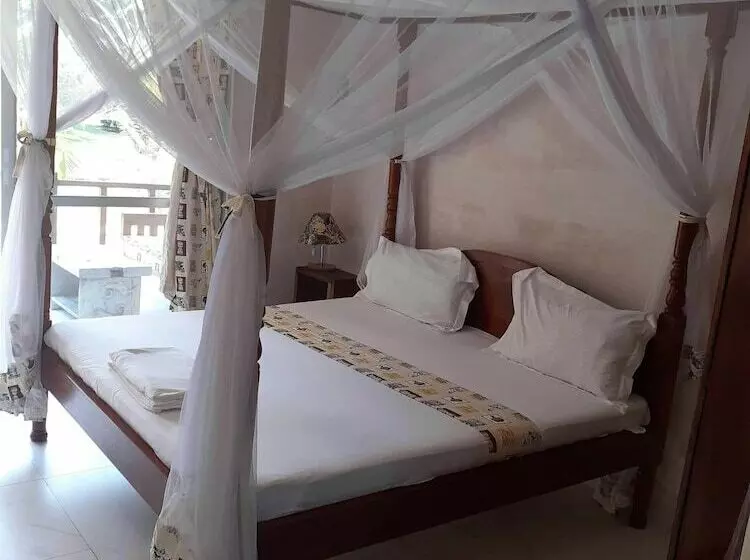 هتل Diani Paradise Villas