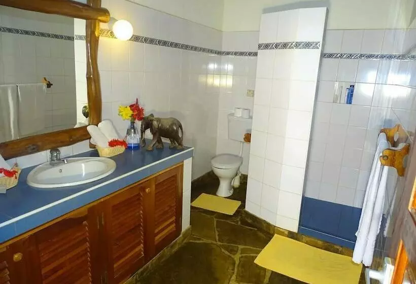 هتل Diani Paradise Villas