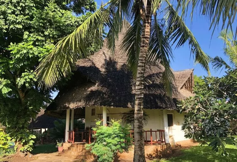 هتل Diani Paradise Villas