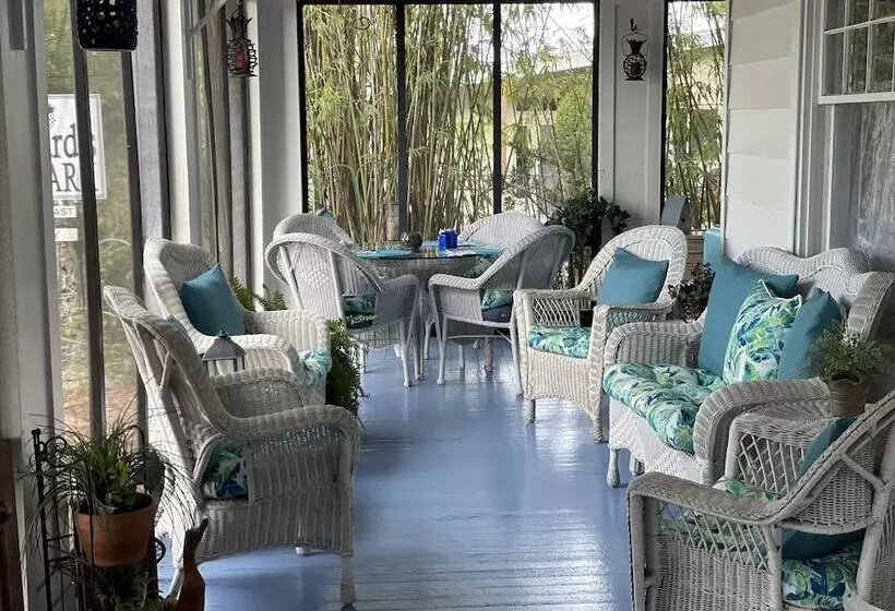 ホテル Inn Shepard's Park