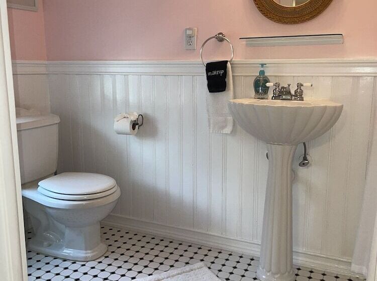 ホテル Inn Shepard's Park