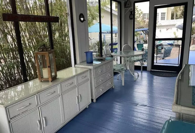 ホテル Inn Shepard's Park