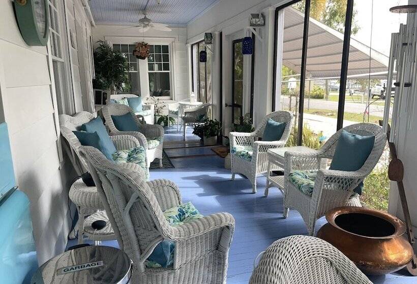 ホテル Inn Shepard's Park