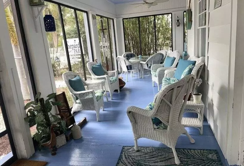 ホテル Inn Shepard's Park