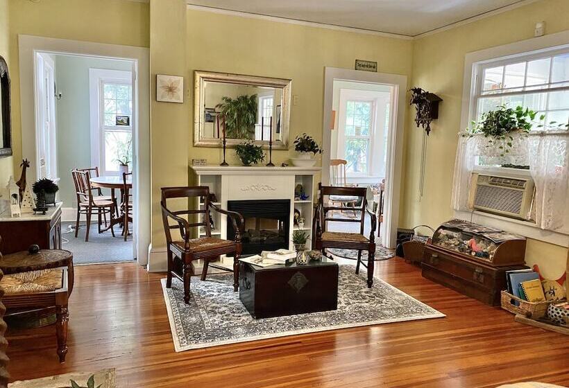 ホテル Inn Shepard's Park