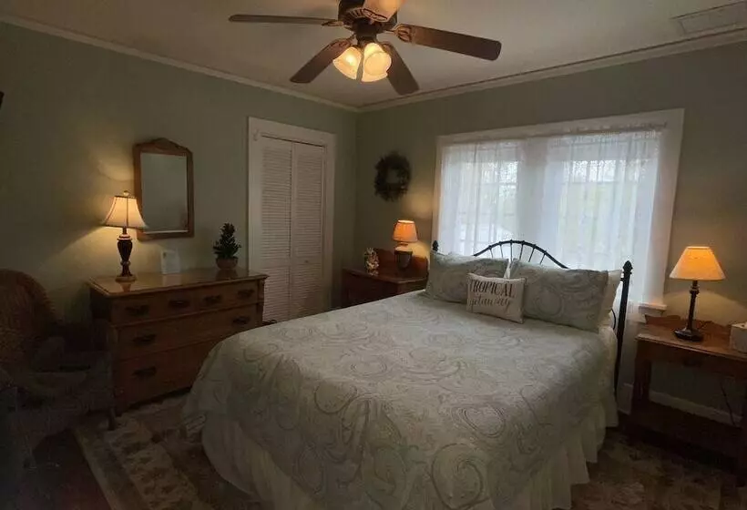 ホテル Inn Shepard's Park