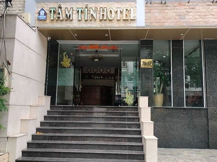 هتل Tam Tin