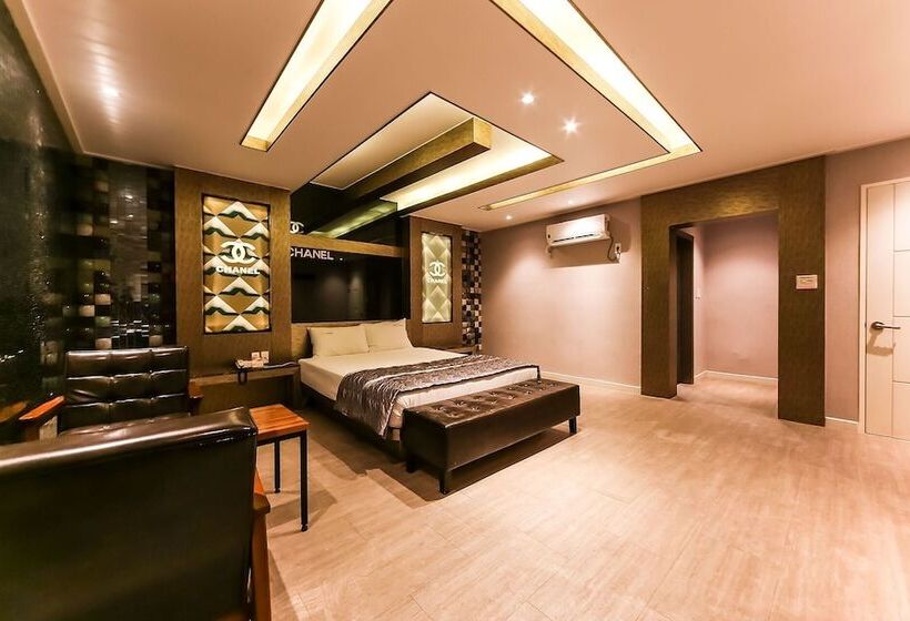 מוטל Daegu Dongdaegu Station 10th Street