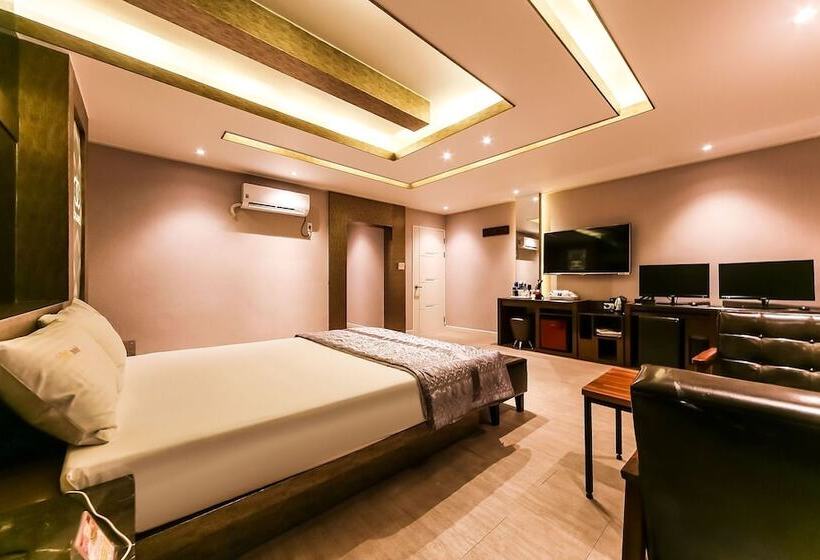 מוטל Daegu Dongdaegu Station 10th Street