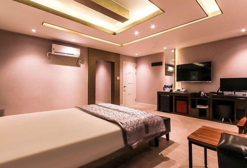 מוטל Daegu Dongdaegu Station 10th Street