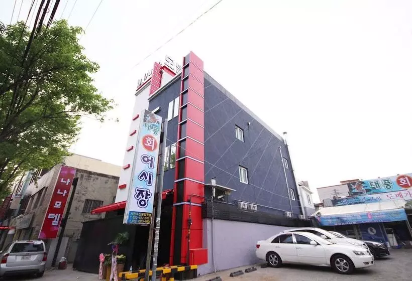 مُتل Daegu Gwangjang Koa Nana