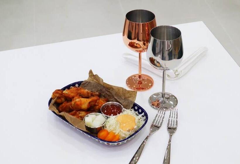 모텔 Daejeon Wolpyeong Hotel Continew