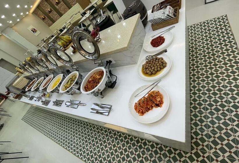 모텔 Daejeon Wolpyeong Hotel Continew