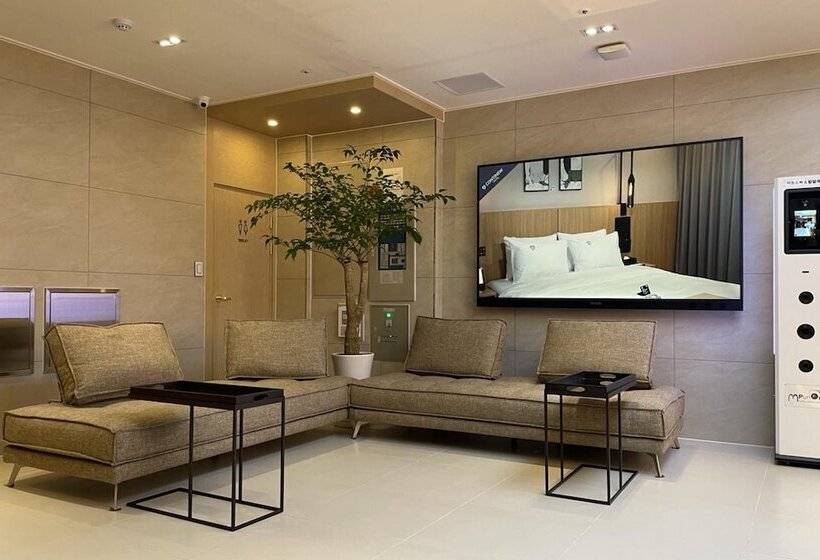 모텔 Daejeon Wolpyeong Hotel Continew