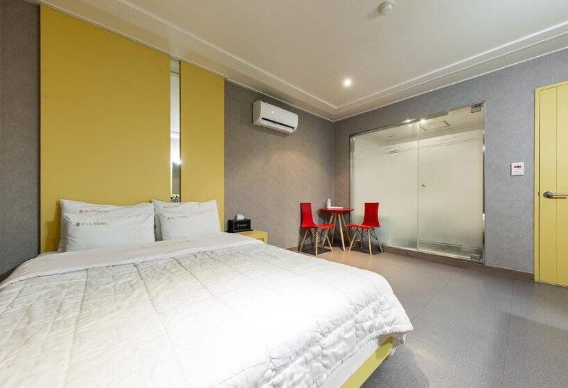 모텔 Daejeon Yongun Hi