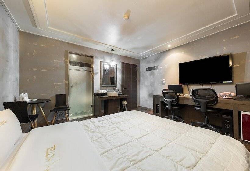 모텔 Daejeon Yongun Hi