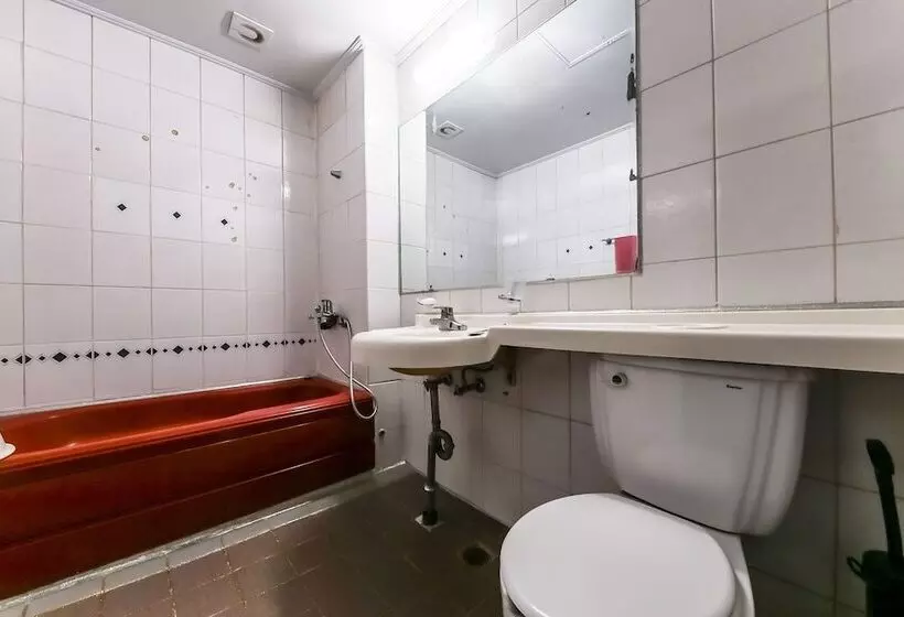 Motelli Daejeon Yuseong Hotel 141