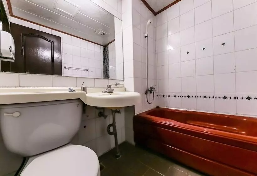 Motelli Daejeon Yuseong Hotel 141