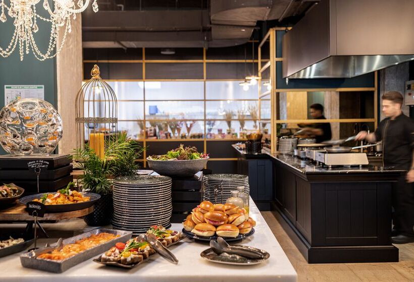 Skylark, Aluma Hotel & Resort