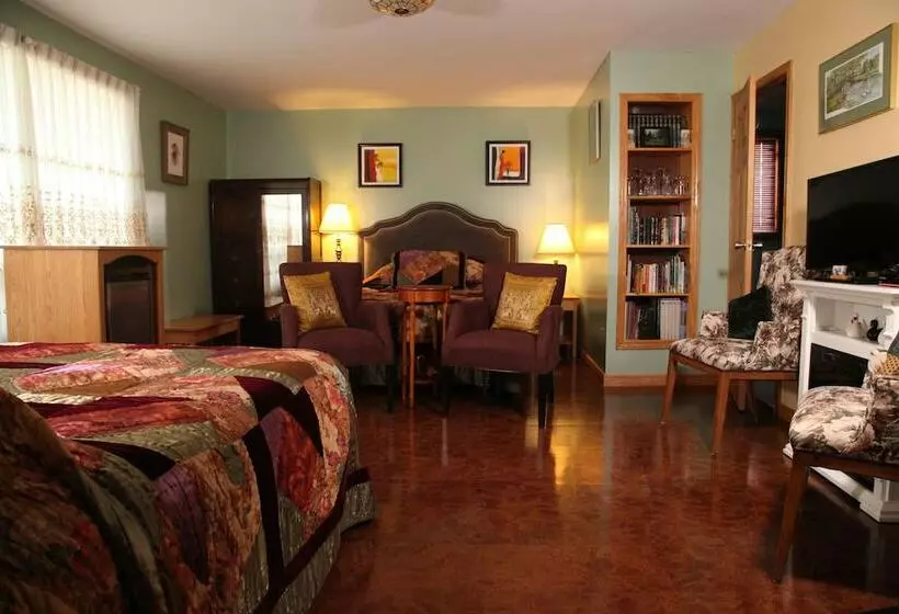 Hotelli A Garden Stroll B&b