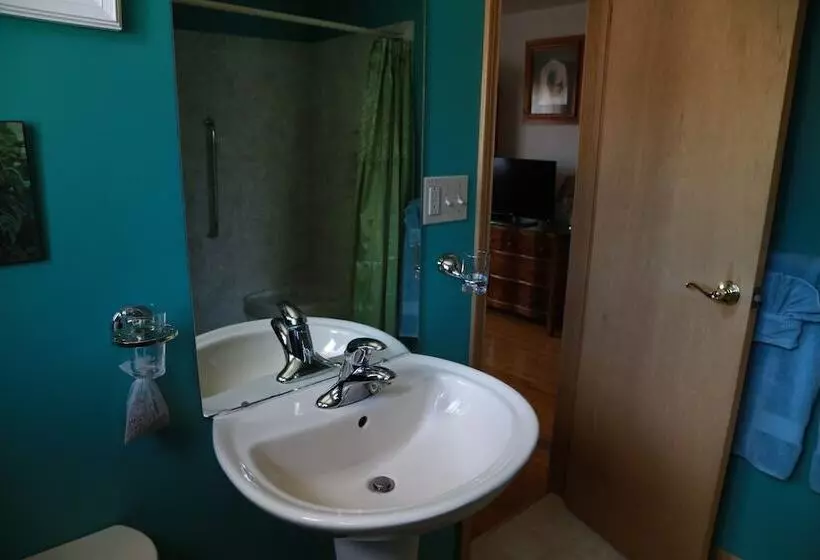 Hotelli A Garden Stroll B&b